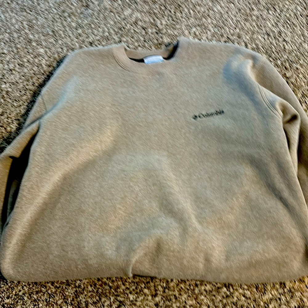 Columbia sweatshirt tan medium